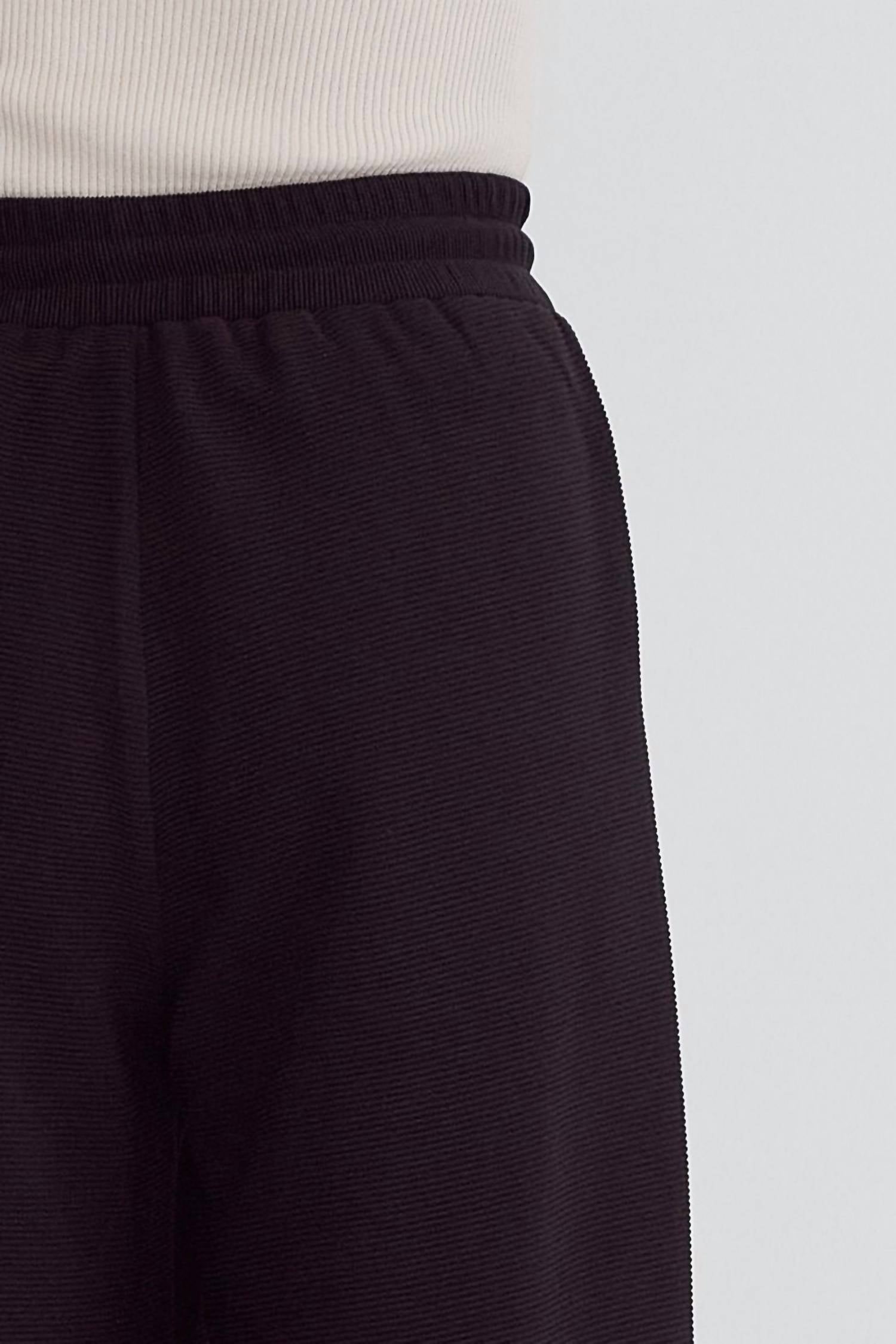 Entro - Textured Cropped Pants