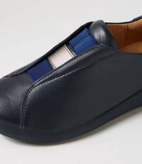 Ziera - Women's Yass Xw Flat Shoes