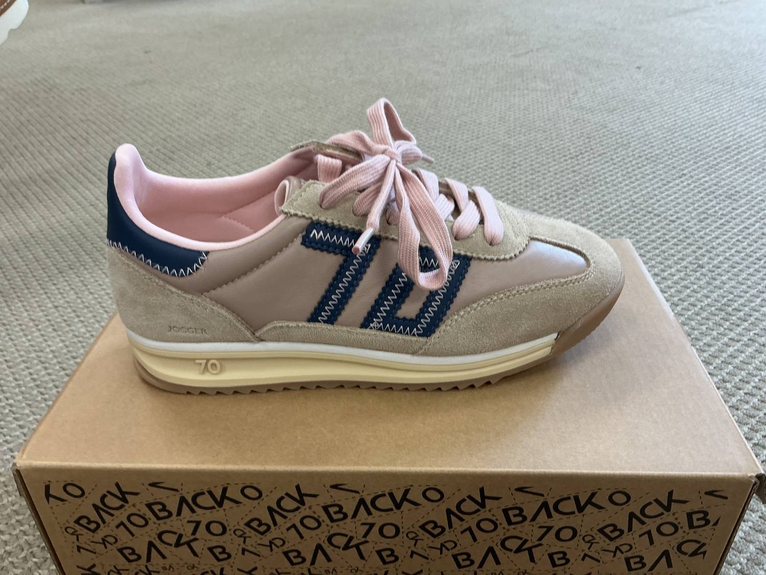 Back 70 - Women's Jogger Z Sneaker