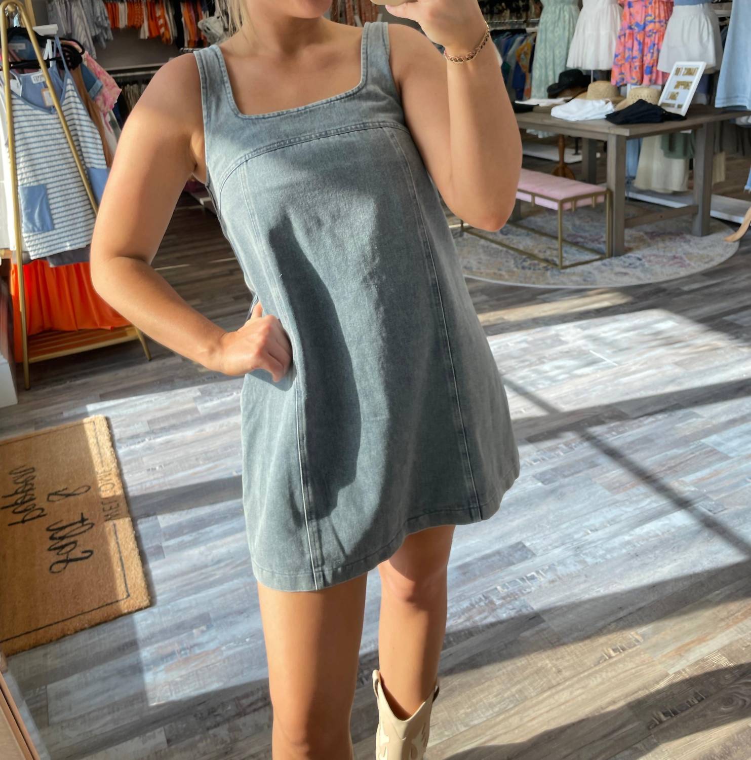 Le Lis - Square Neck Mini Dress
