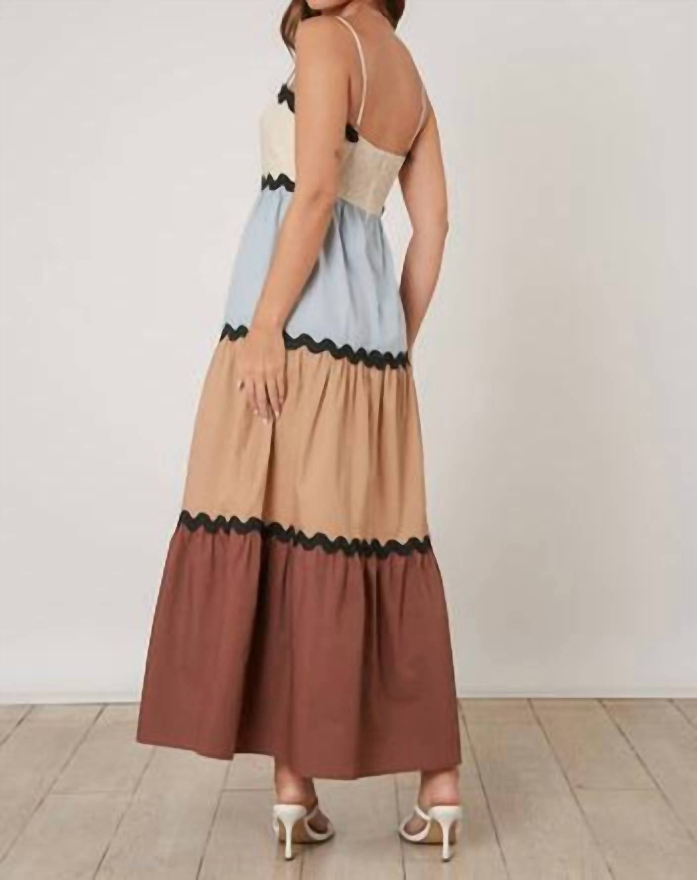 Peach Love - Colorblock Wave Maxi Dress