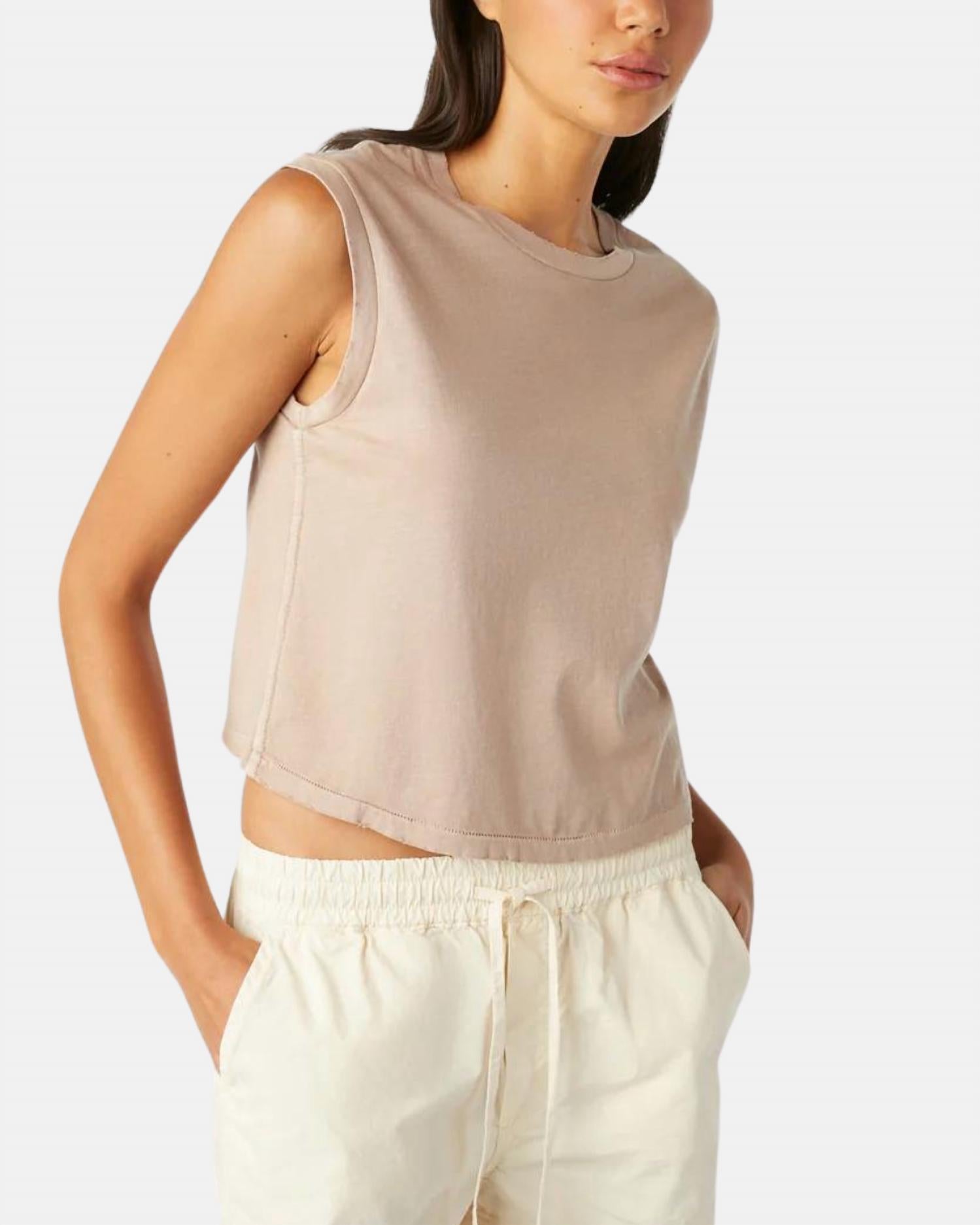 Amo - Sleeveless Babe Tee