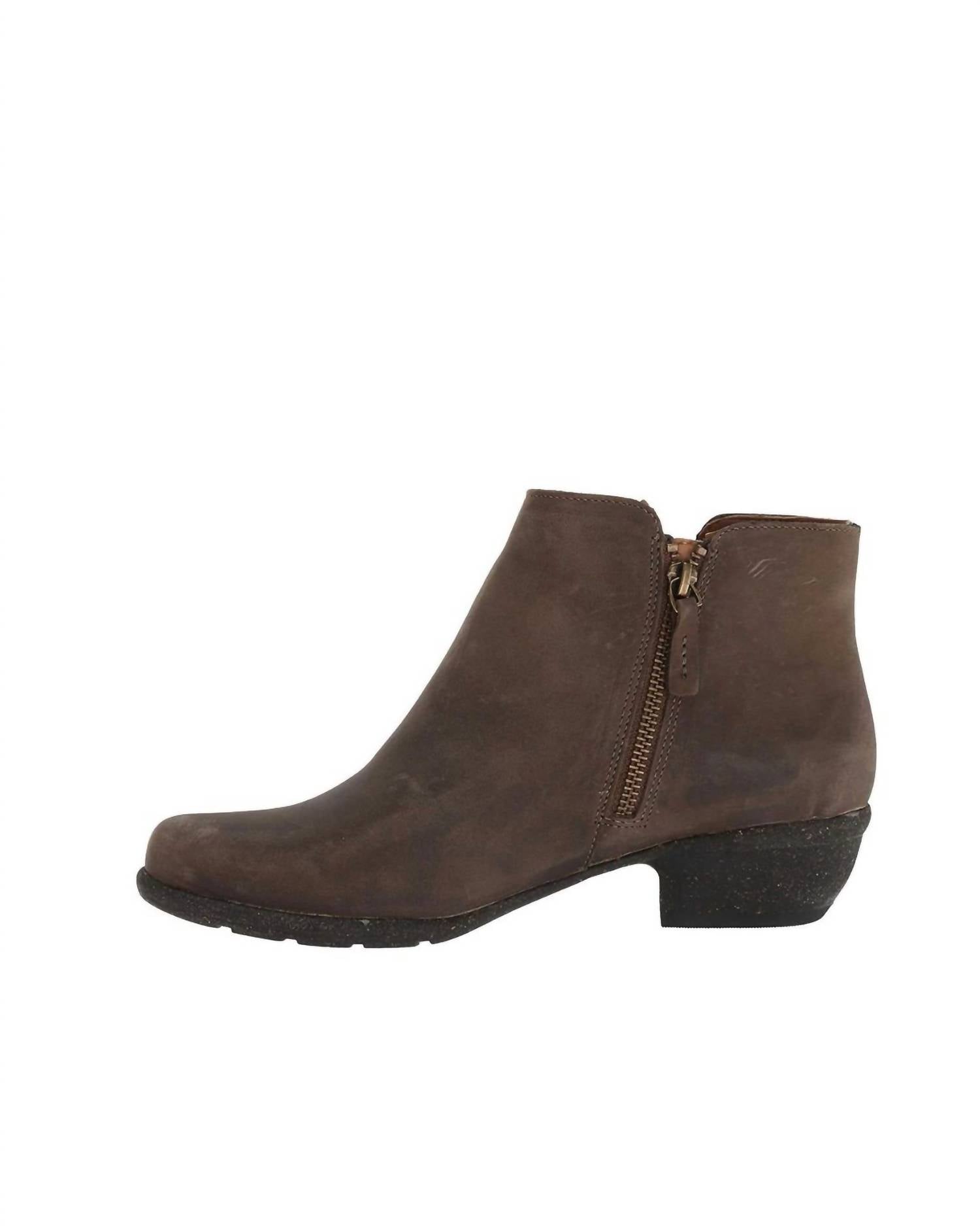 Clarks - Women's Willrose Frost Ankle Boots