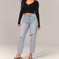Abercrombie & Fitch - Curve Love High Rise Mom Jean