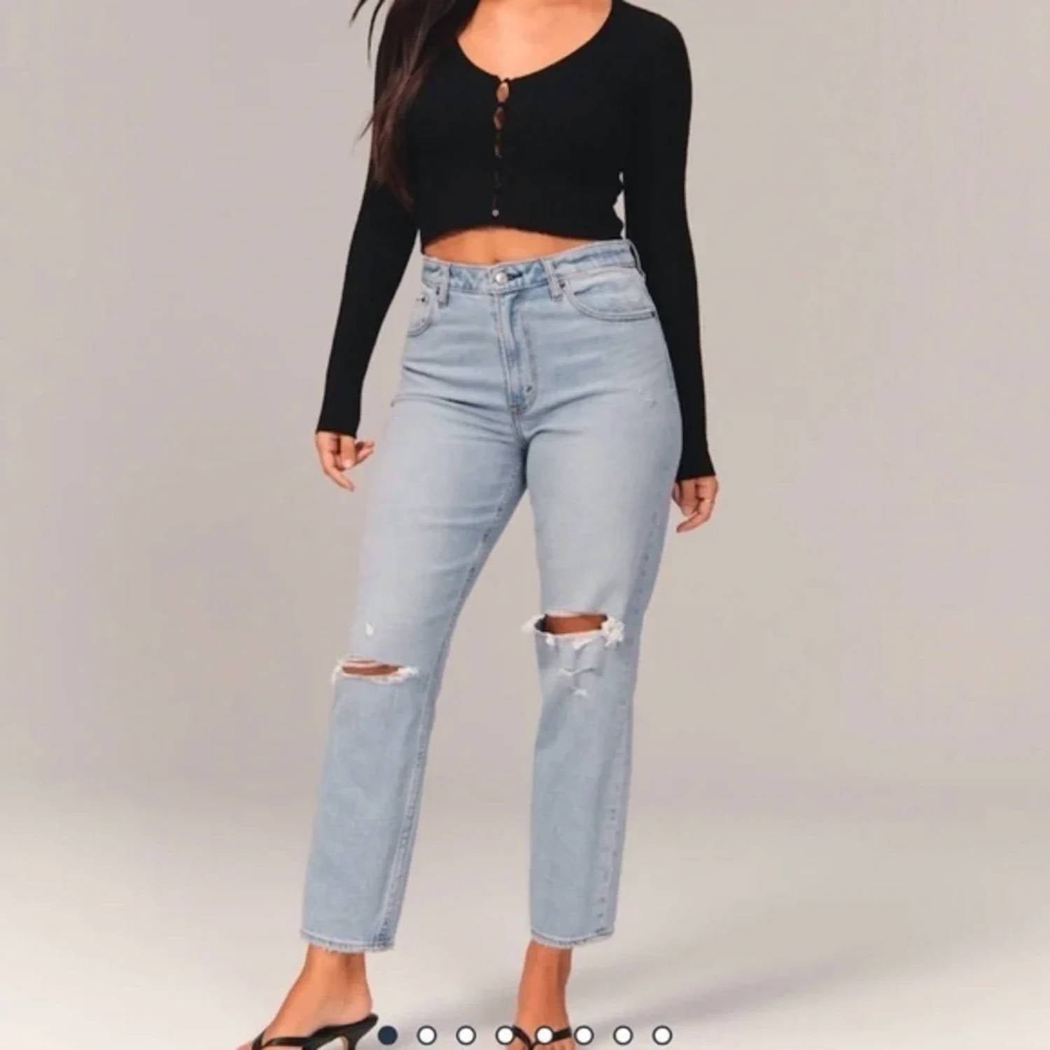 Abercrombie & Fitch - Curve Love High Rise Mom Jean