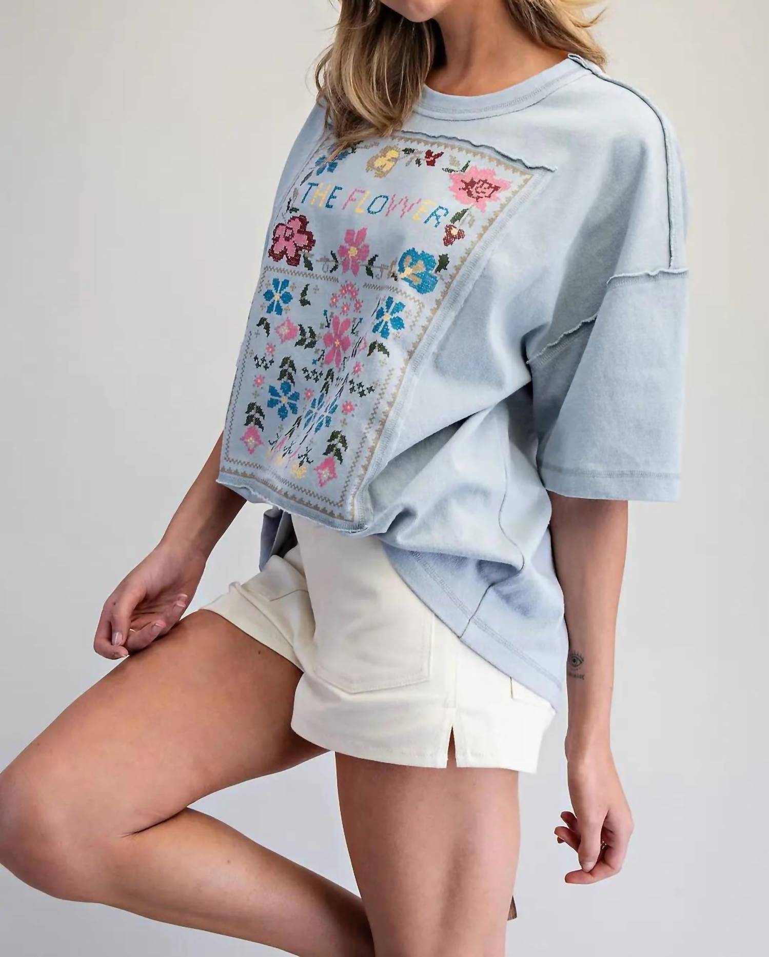 Ee:Some - Soft Washed Flower Patch Graphic T Shirt