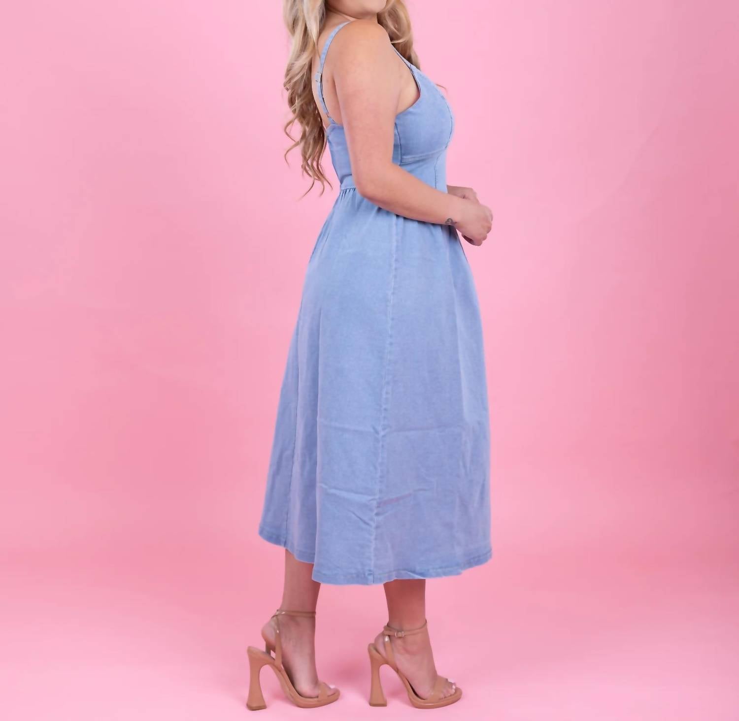 Timing - Sleeveless Denim Dress