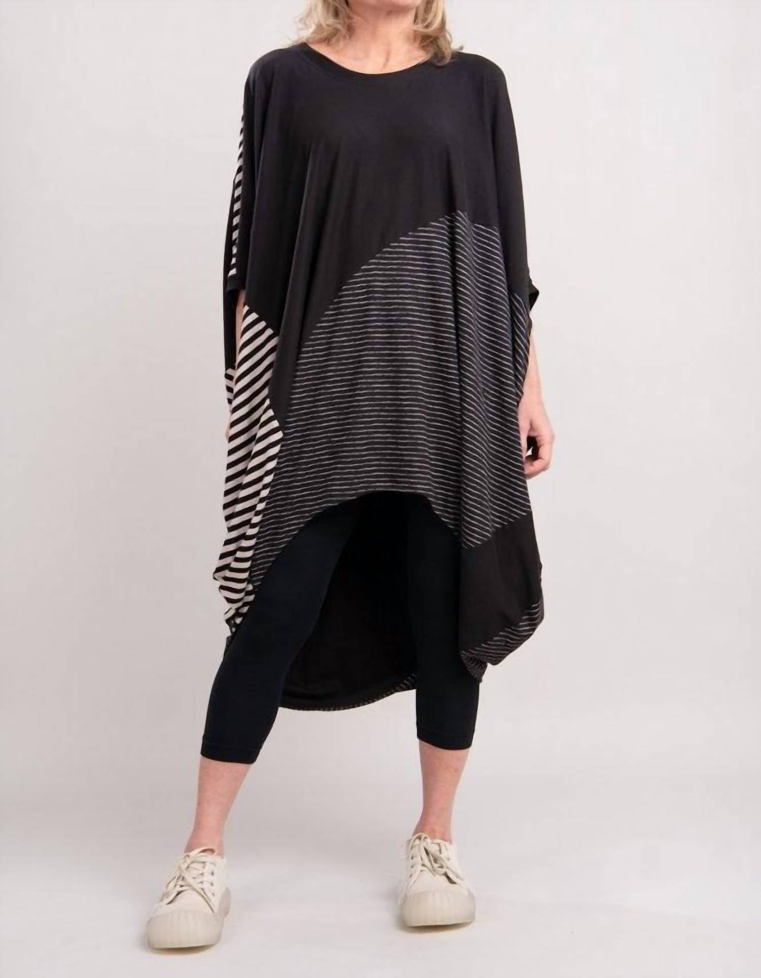 Alembika - Urban Canyon Circle Top