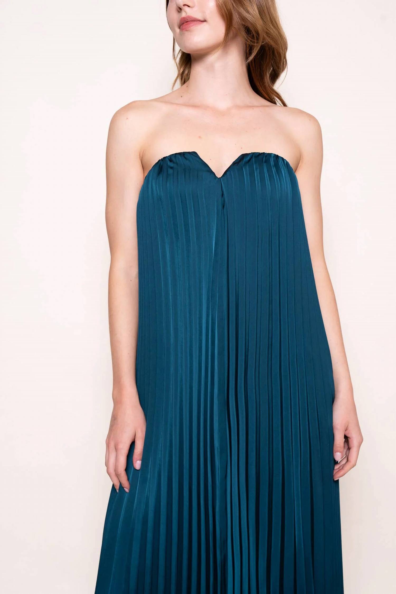 Fore Collection - Women's Capri Pleated Dress