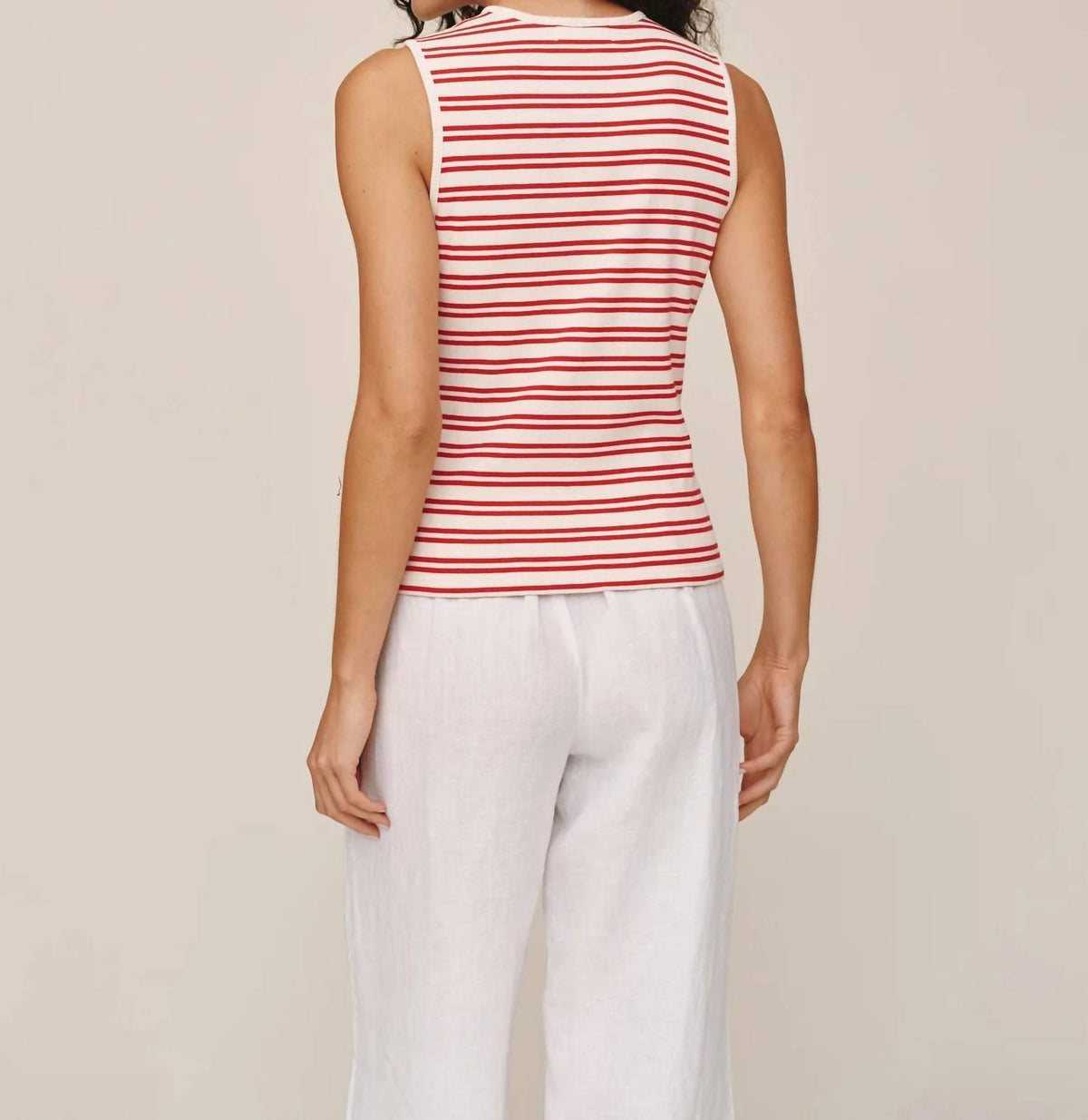 Bella Dahl - Sleeveless Fitted Button Down Top