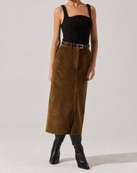 ASTR Kendal Sleeveless Bodysuit in black - women's shirt
