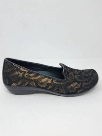 dansko Women's Olivia Loafer in metallic - women's flats
