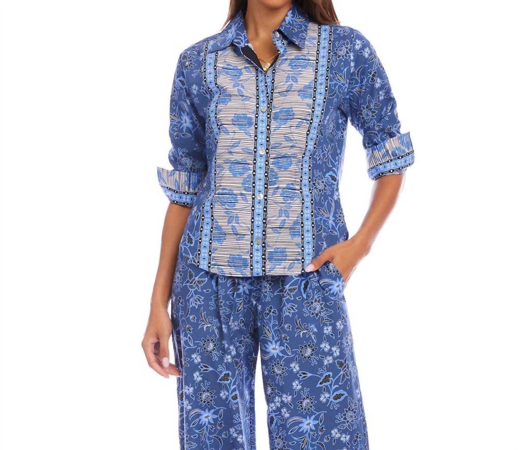 Karen Kane - Ruched Sleeve Border Print Shirt