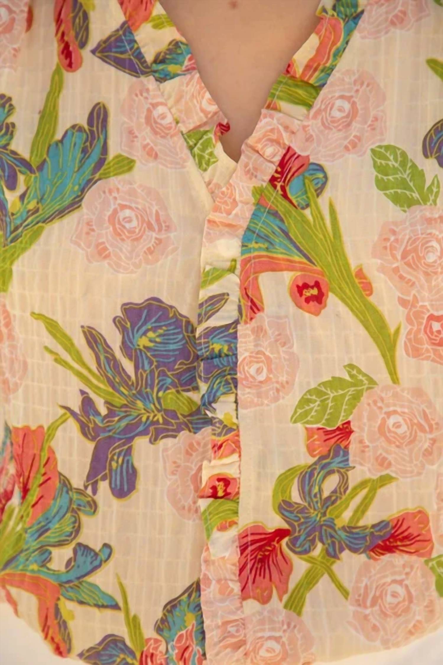 Voy - Floral Flutter Sleeve Shirt
