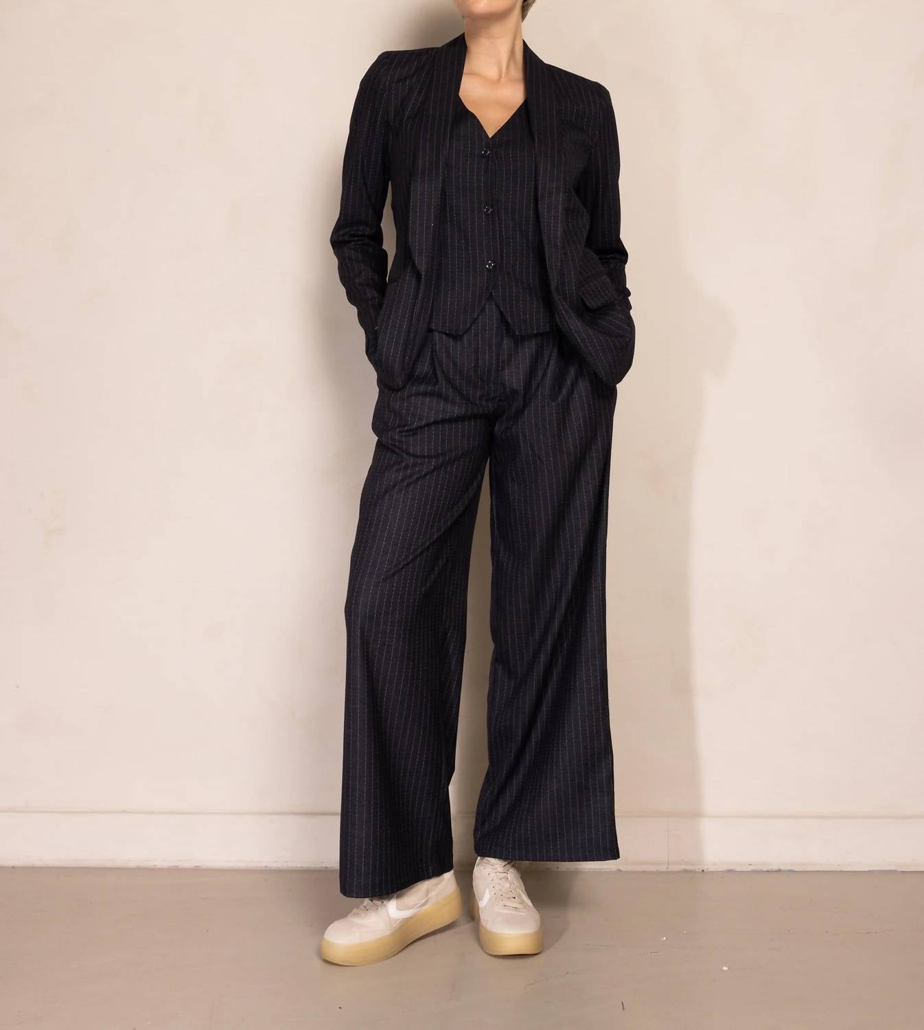 Zhrill - 9 Long Sleeves Blazer
