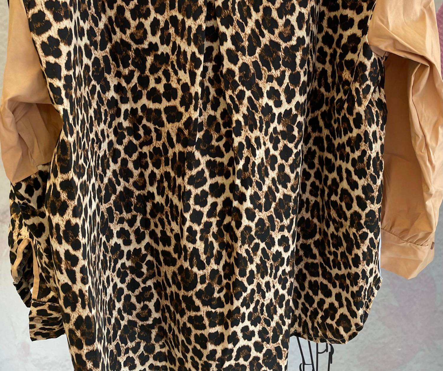 Yolly - Women's Long Sleeve Leopard Blouse