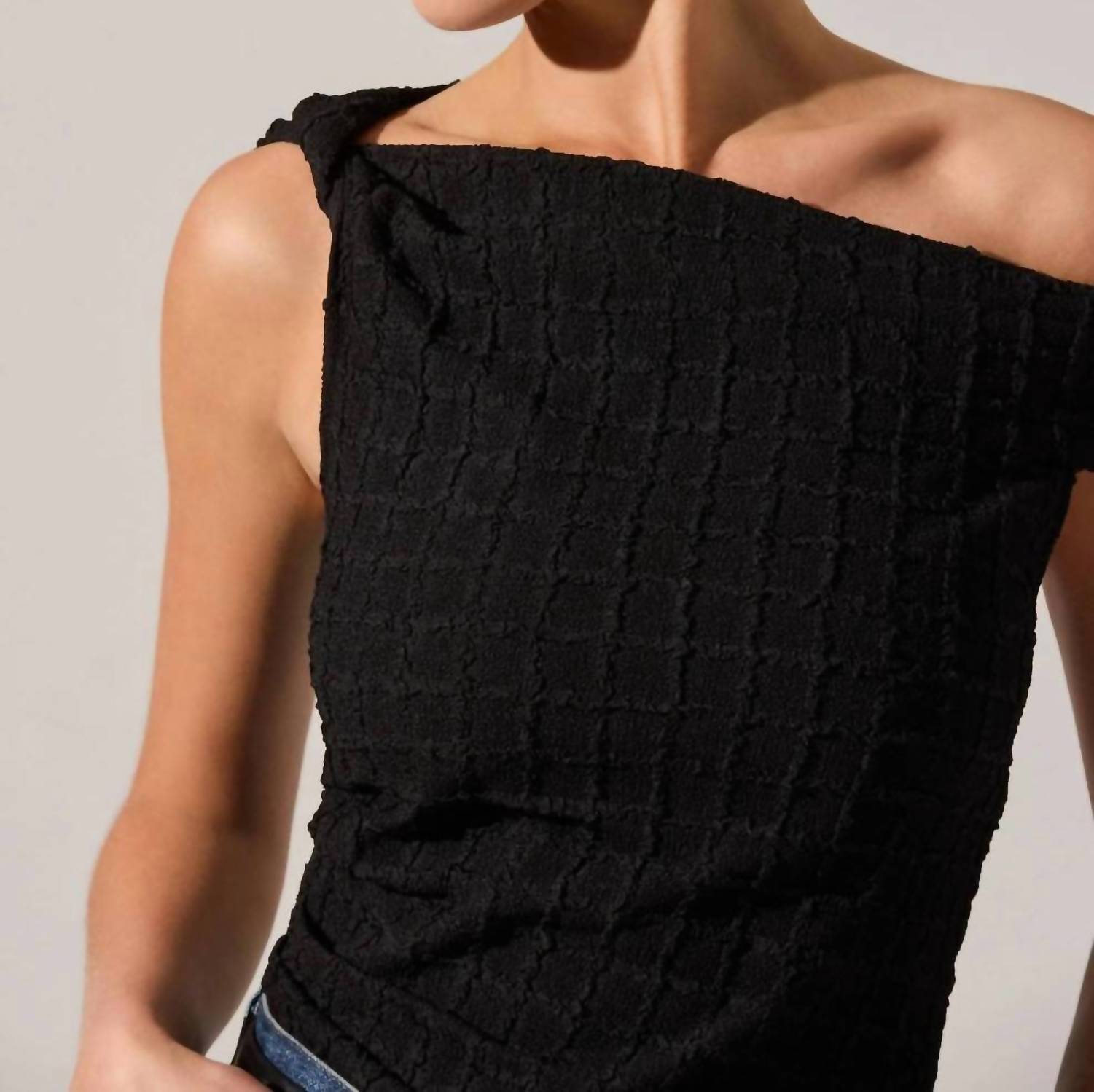 Astr - Lindy Off The Shoulder Top