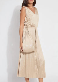 Lysse - The Packable Pleated Dress