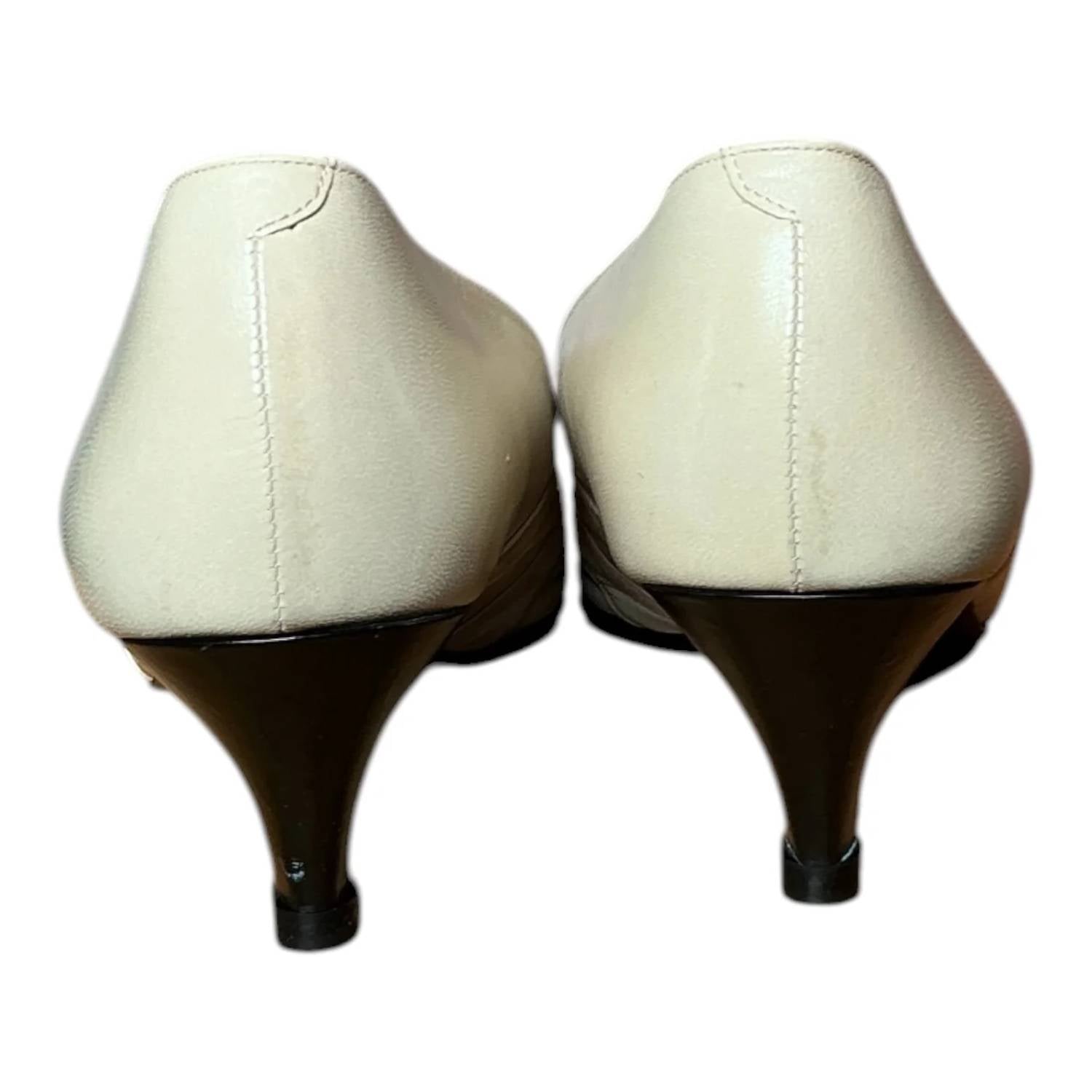 Saint Laurent - Women's Vintage 1980s Toe Cap Low Kitten Heel Leather Pumps