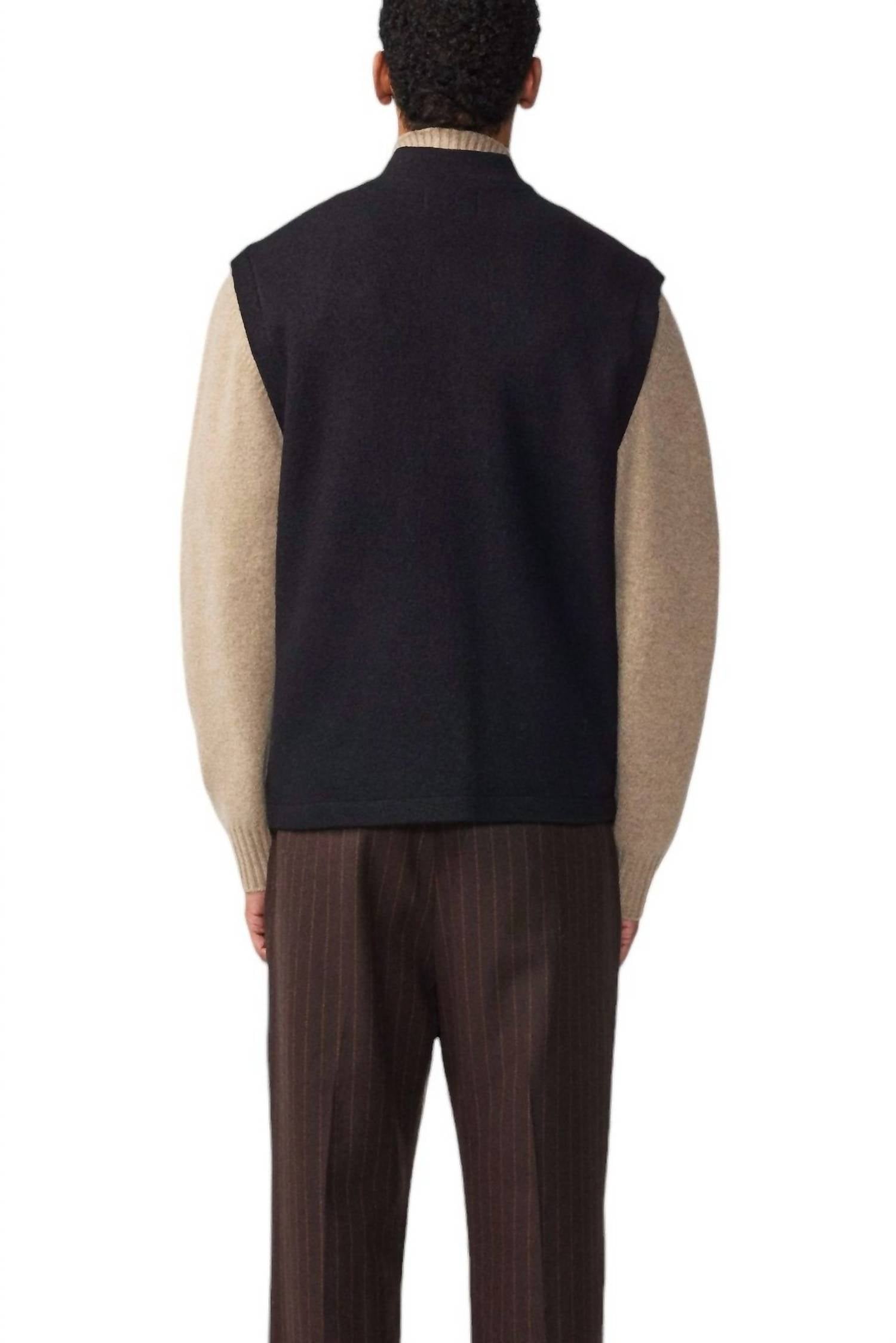 NN07 Boiled Merino Vest in black - men's jacket - detail view
