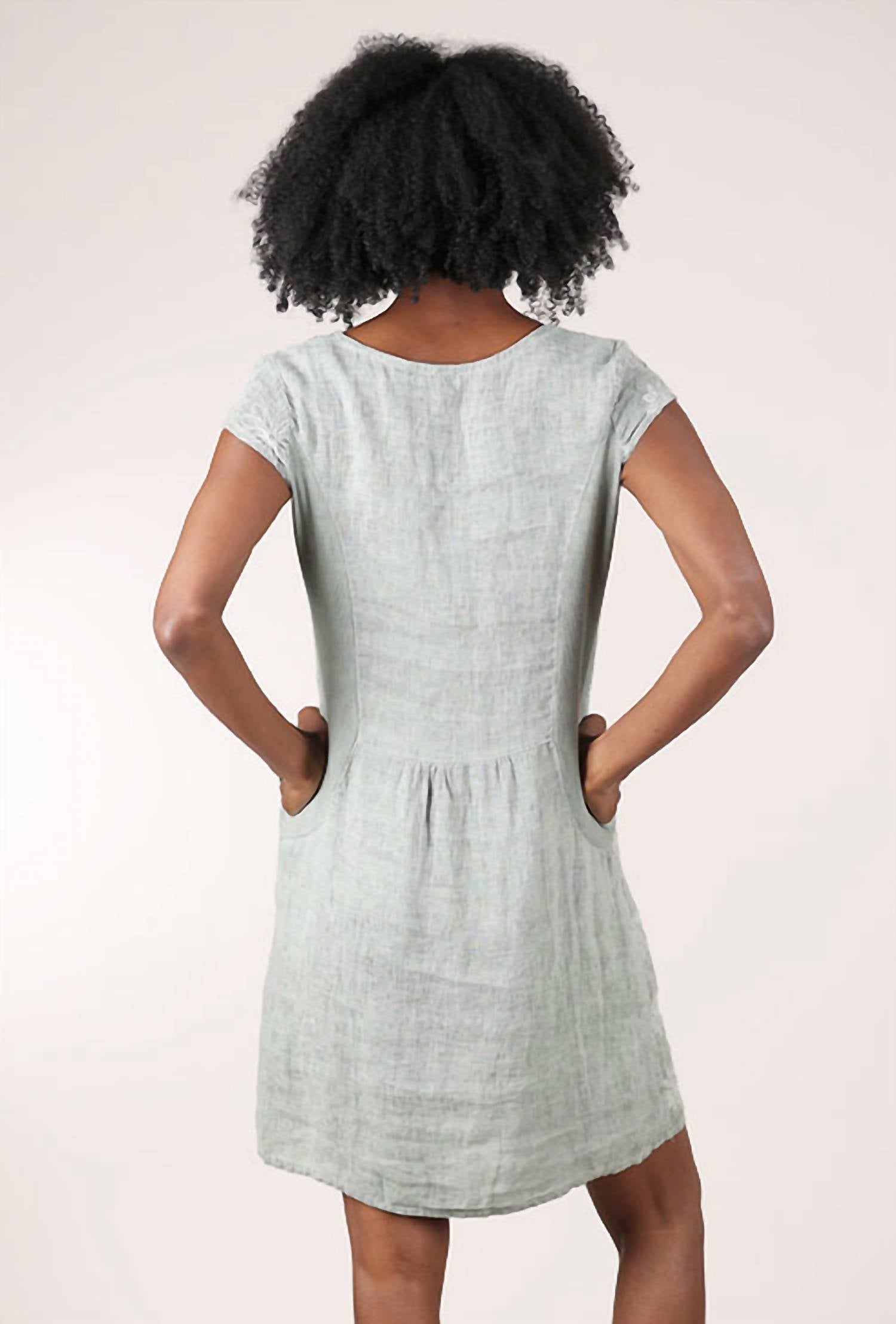 Femme Fatale - Short Sleeve Embroidered Linen Dress