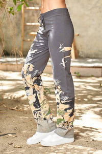 PAPARAZZI Women's Stretch Crane Print Lounge Pant in charcoal - women's pants - alternate view