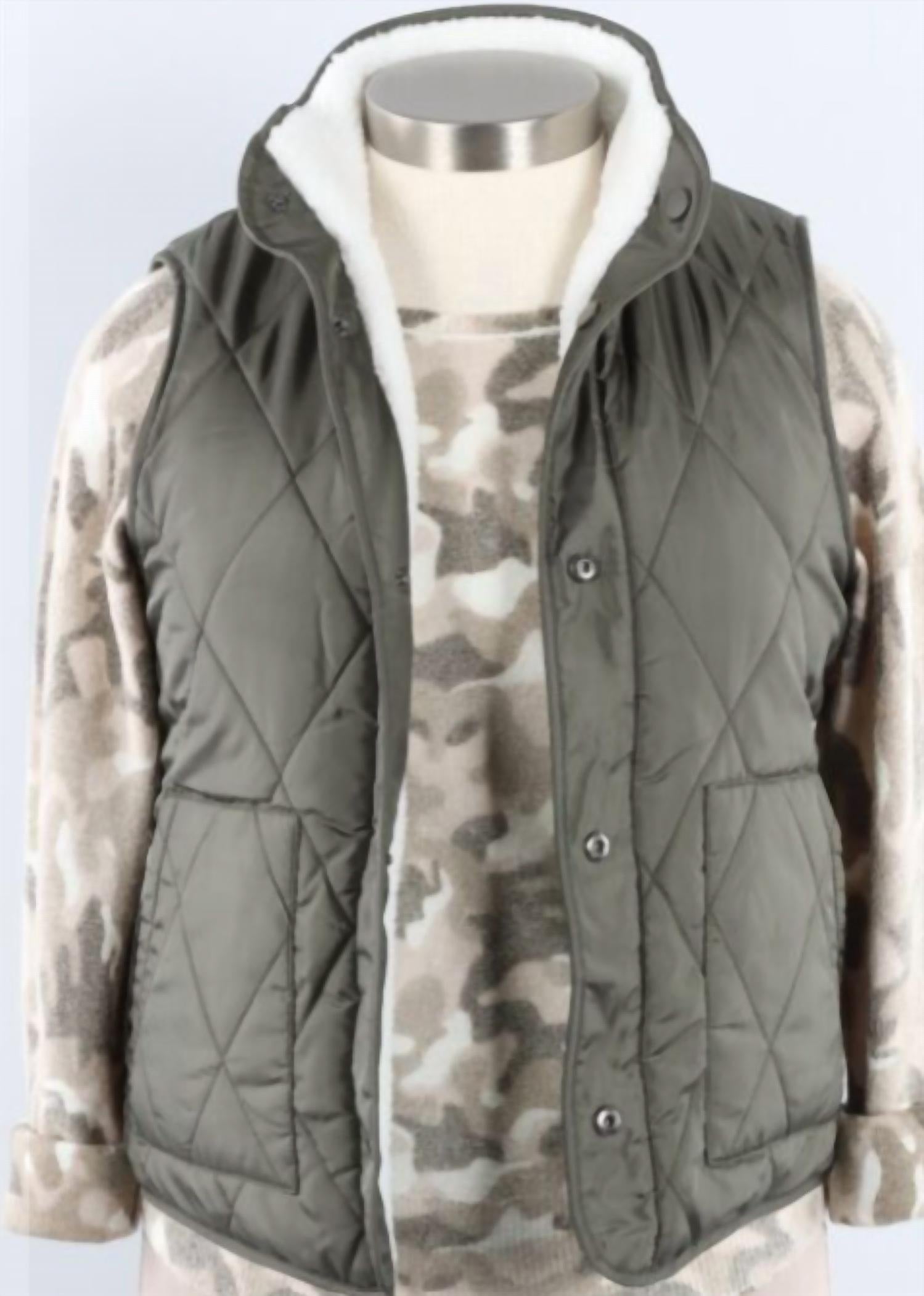 Charlie B - Women's Reversible Puffer Vest