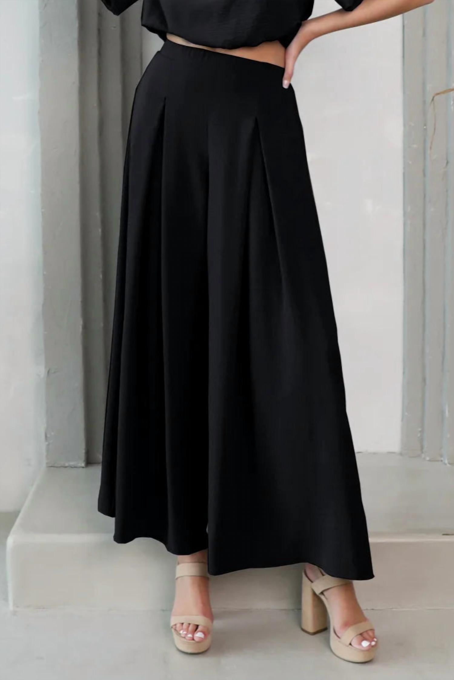 Kld. Signature - Matte Crepe Pleated Wide Leg Pants