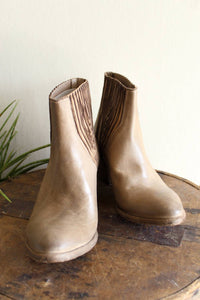 Marco Delli - Women's Marco Delli Pat Boots