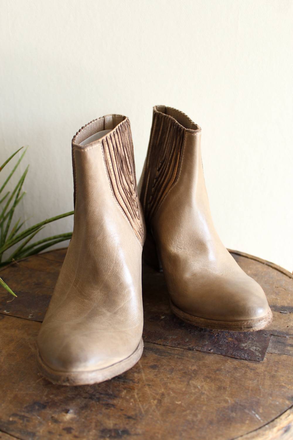 Marco Delli - Women's Marco Delli Pat Boots