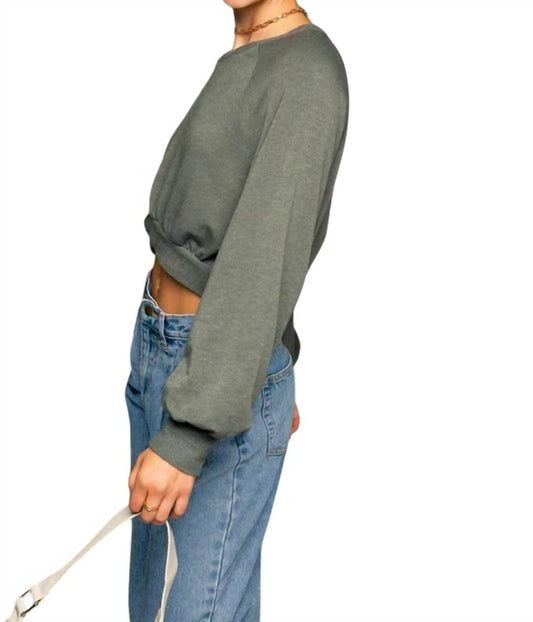 Le Lis - Long Sleeve Cropped Pullover