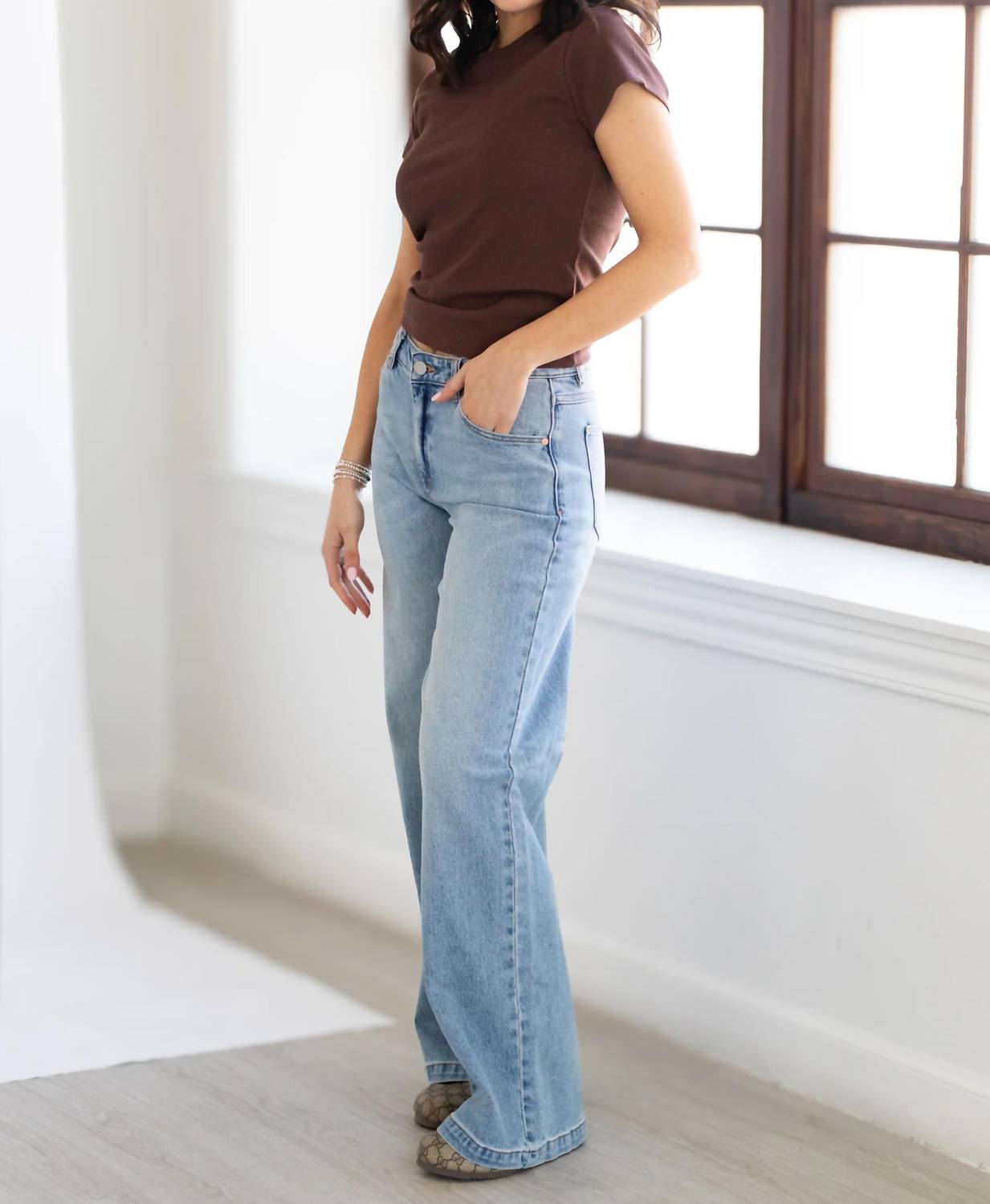 Abrand Jeans - Mid & Wide Stevie Jean