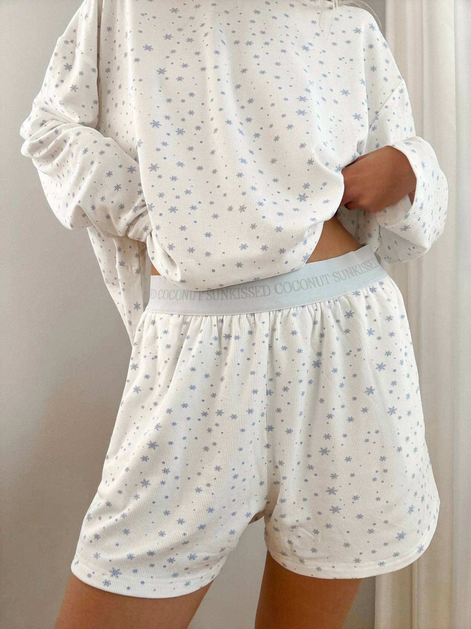 Sunkissed Coconut - Snowflake Pajama Set