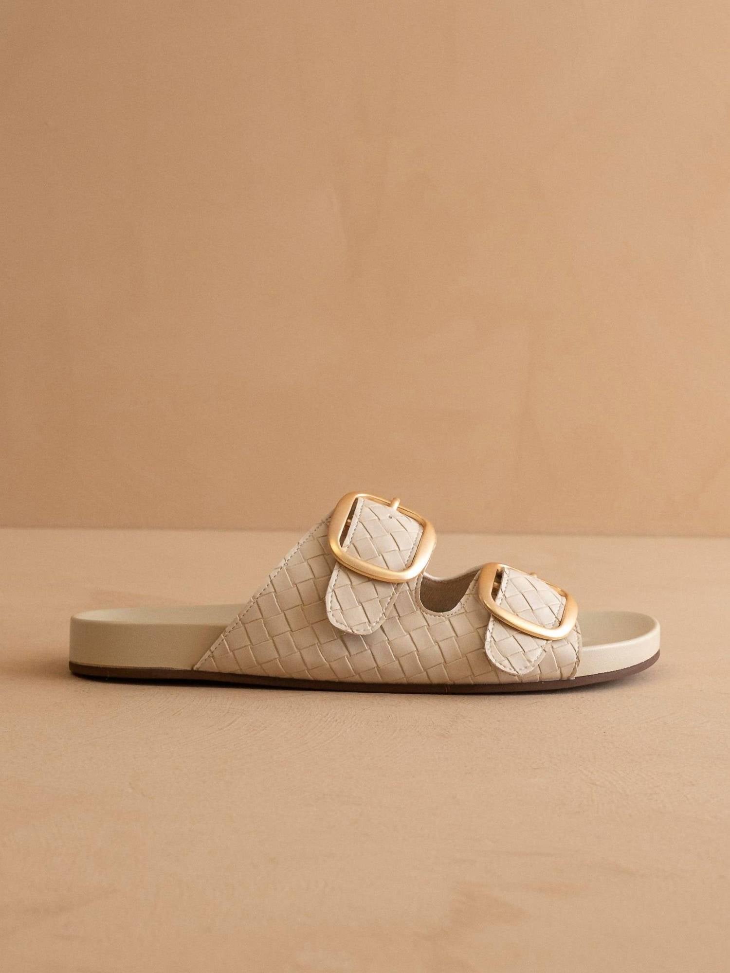 Oasis Society - Women's Desiree Woven Slide With Oversized Buckles