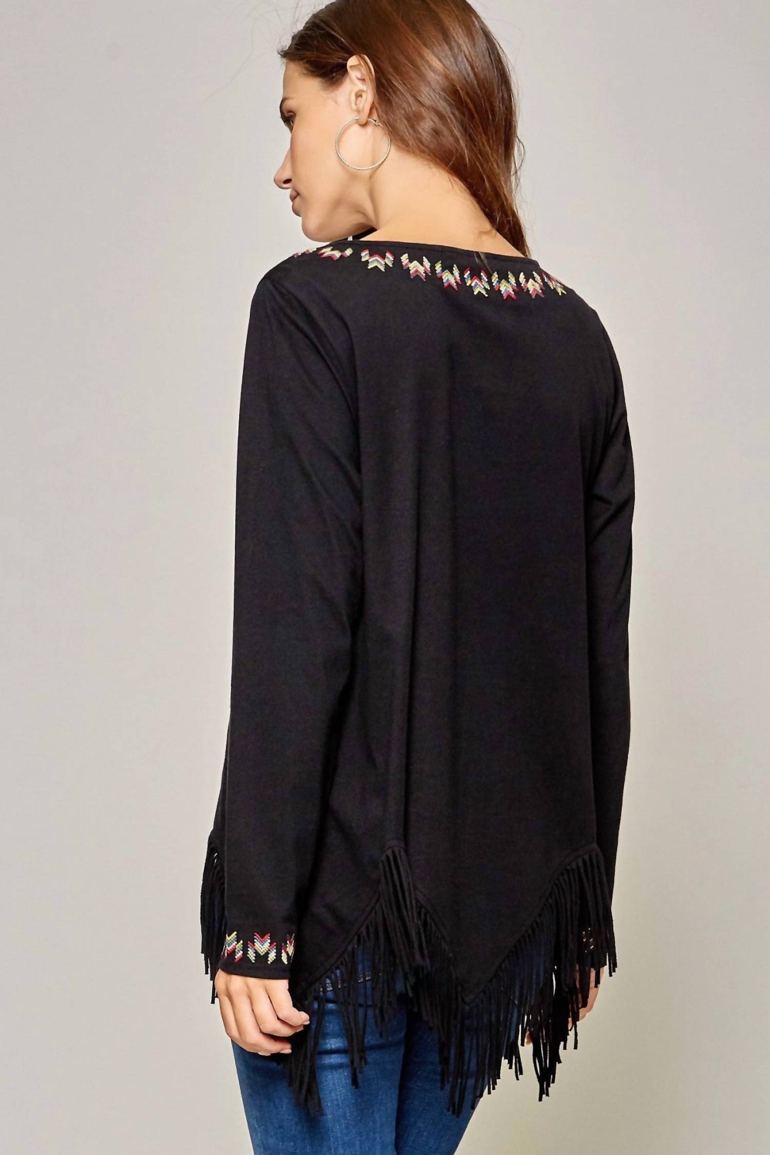 Andree By Unit - Geo Embroidered Fringe Top