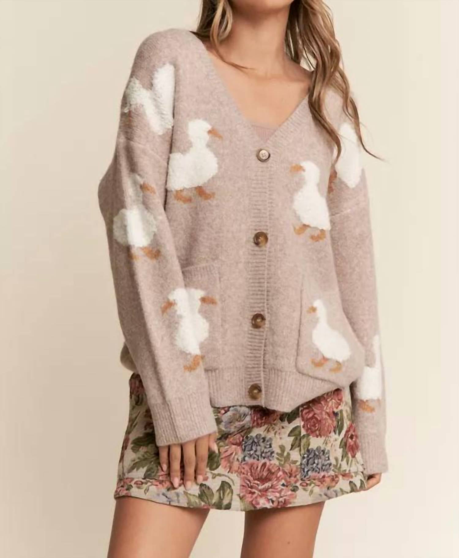 J.NNA Della Duck Vintage Knit Cardigan in beige - women's cardigan