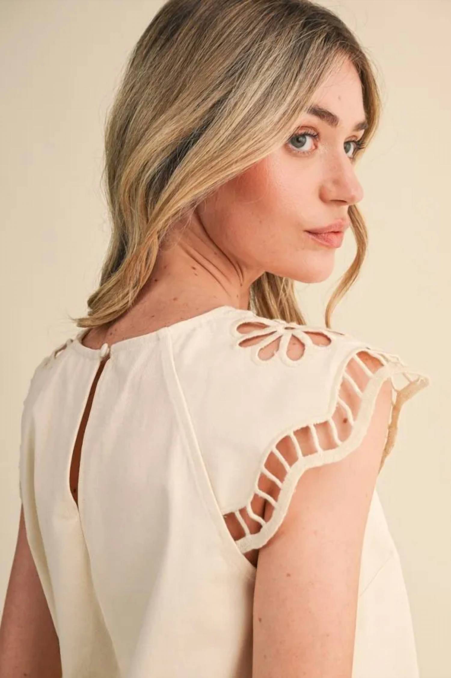 En Merci - Embroidered Cut Out Blouse