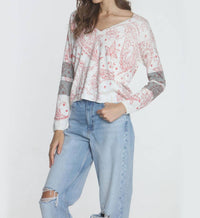 Label+Thread - Women's Paisley Vee