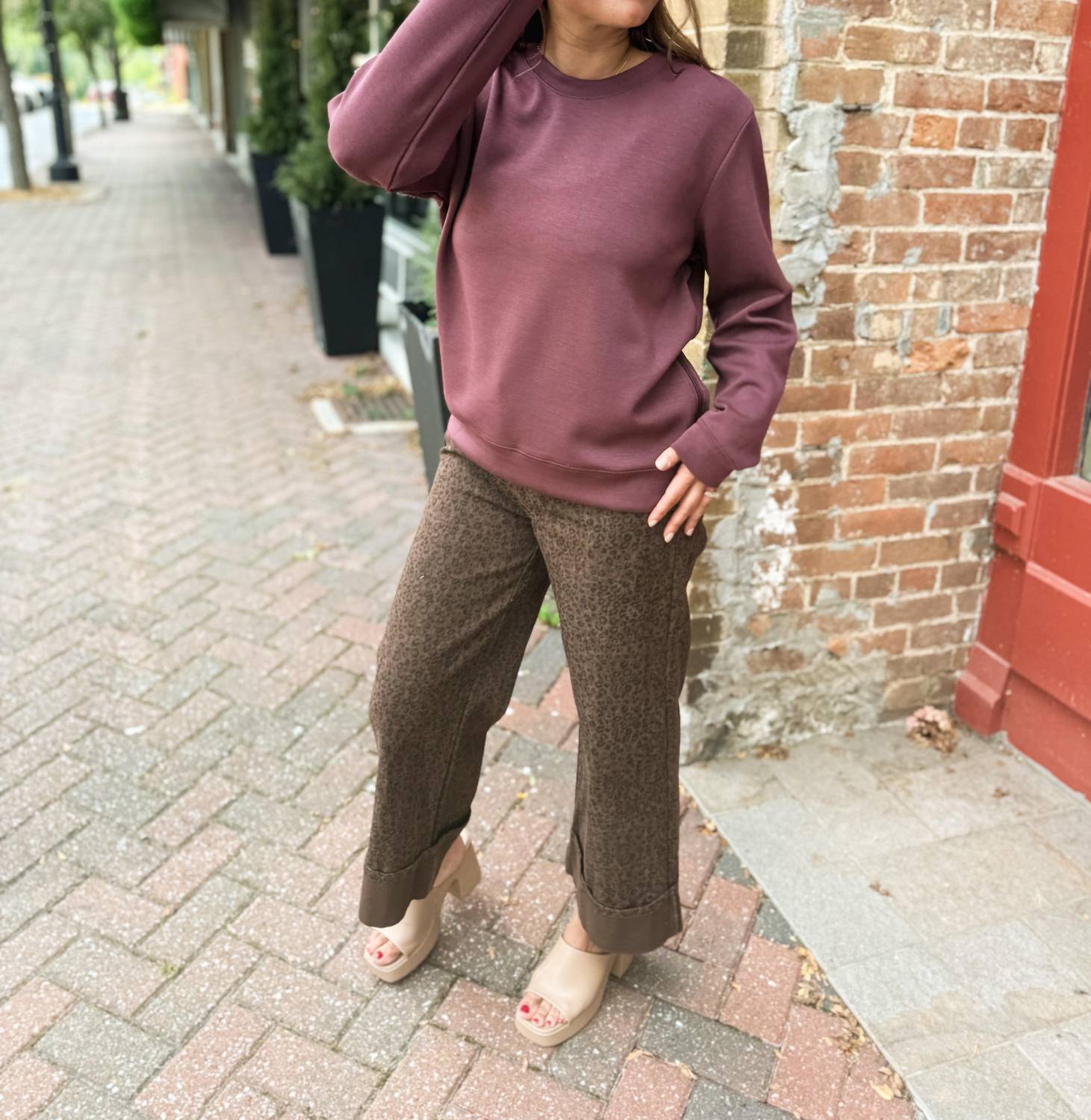 Vintage Havana - Cloud Fleece Crew Sweater