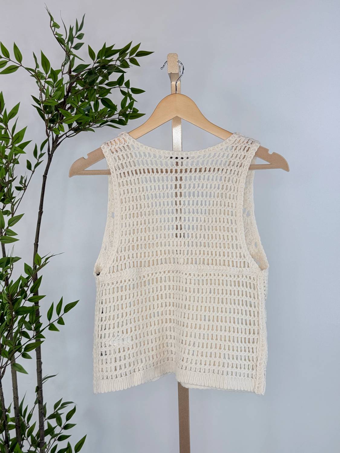 Dex Clothing - Women's Heirloom Crochet Vest