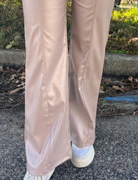 Sincerely Ours - Rio Pant