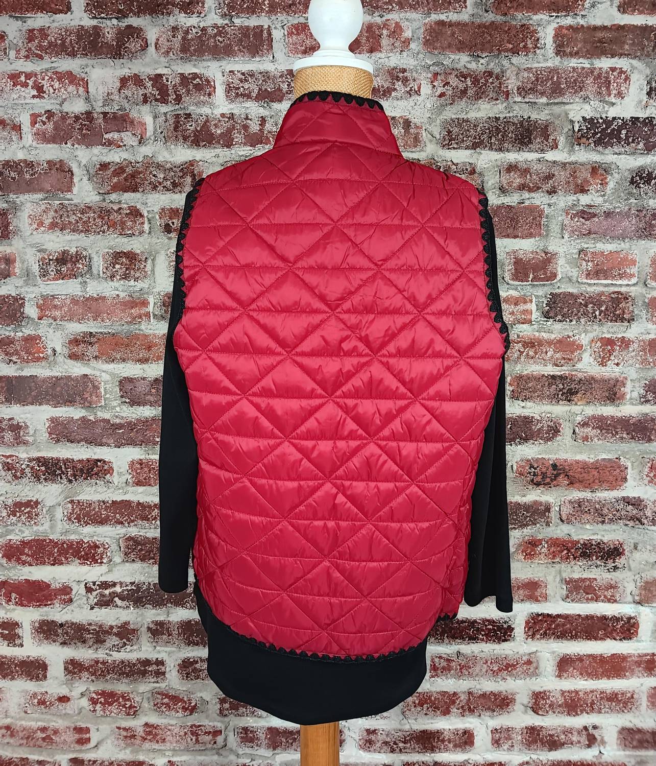 Multiples - Women's Quilted Snap Button Vest