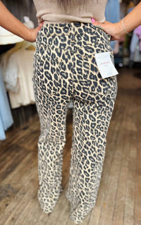 Loveret - High Rise Wide Leg Jeans