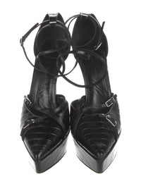 Arielle Baron - Preloved Women's Leather Embossed D'orsay Pumps