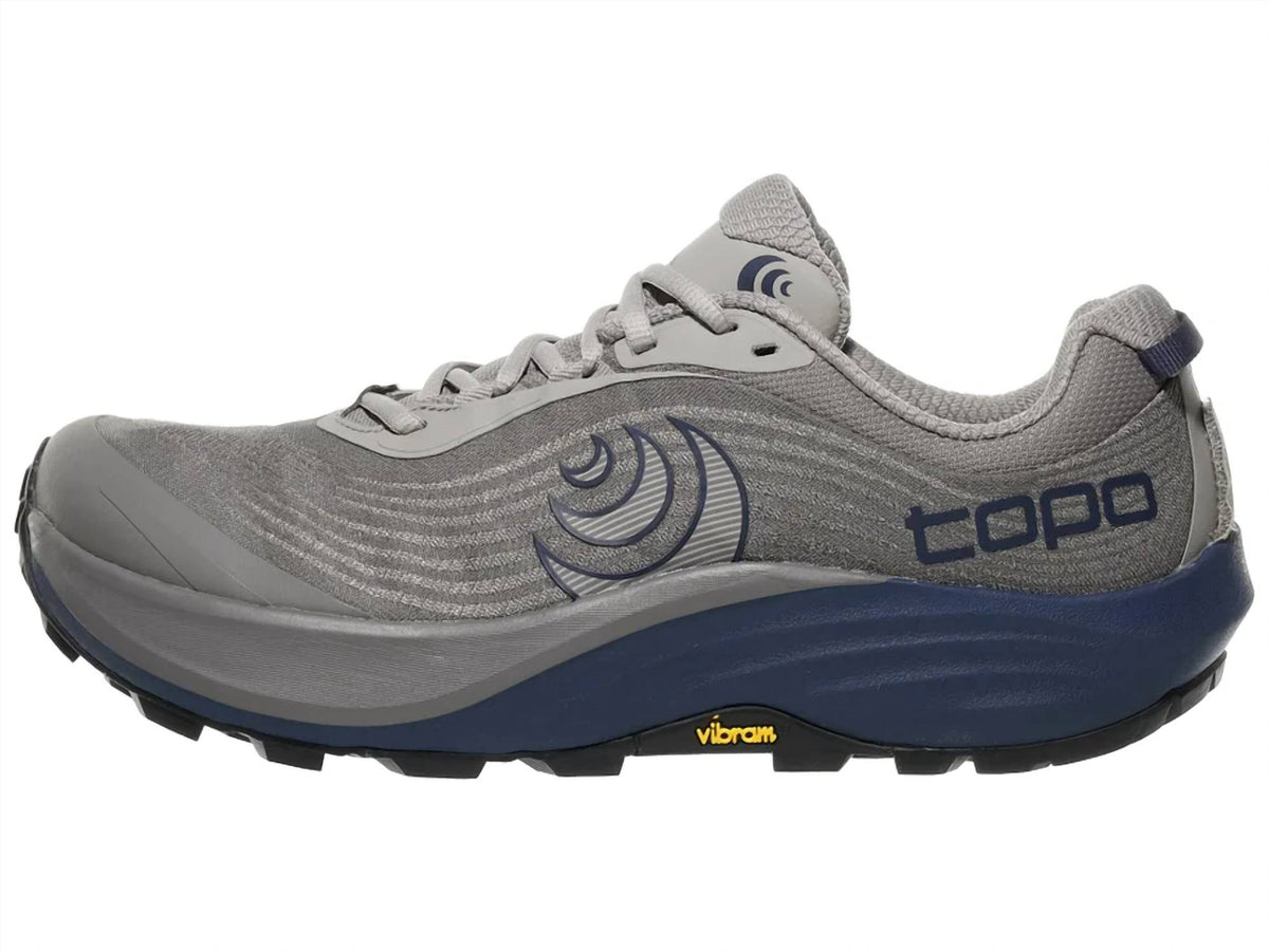 Topo Athletic - Men's Pursuit 3 Sneakers