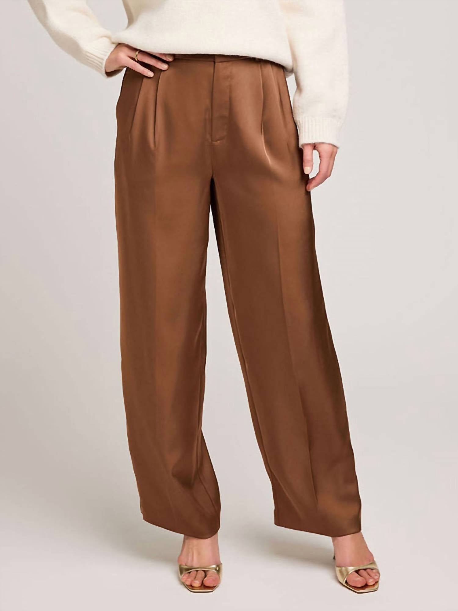 Gentle Fawn - Amelie Pant