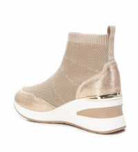 Xti - Women's Wedge Sport Booties