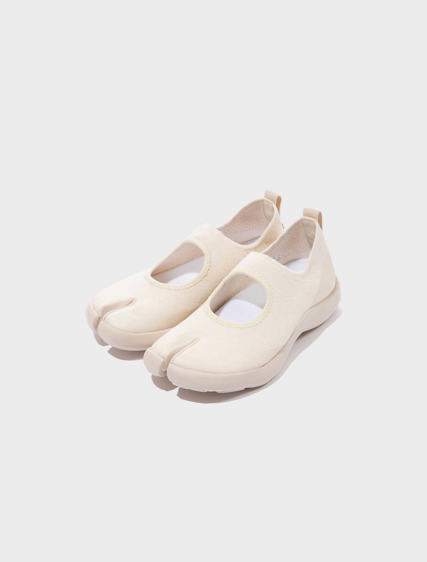 Tabi - Women's Closed Sandal