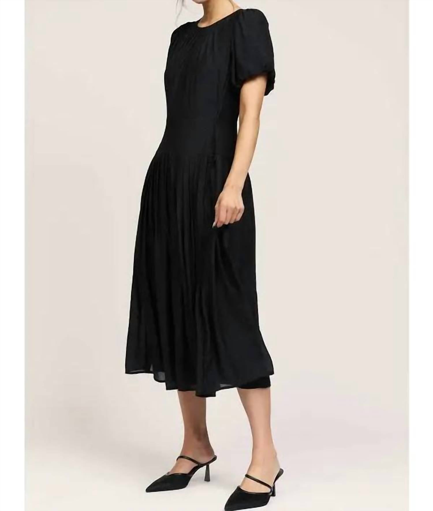 Current Air - Puff Sleeve Pleated Midi Dress