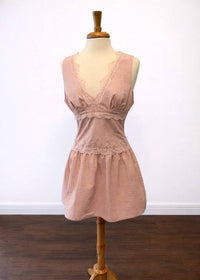 Le Lis - Women's Little Charm Drop Waist Mini Dress
